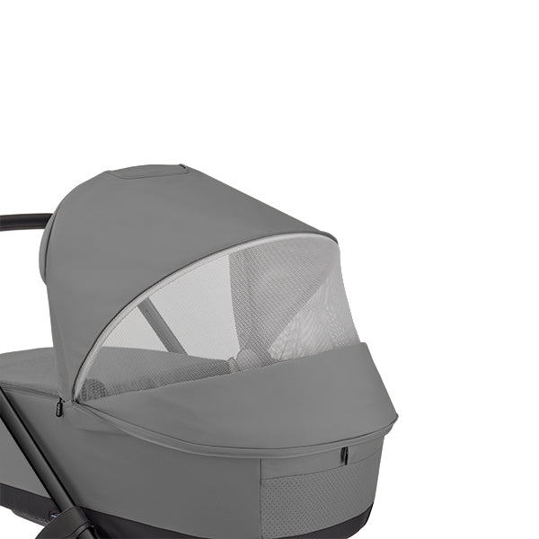 Electa bassinet breathable fabric, air flow and baby wellness, unzipping hood